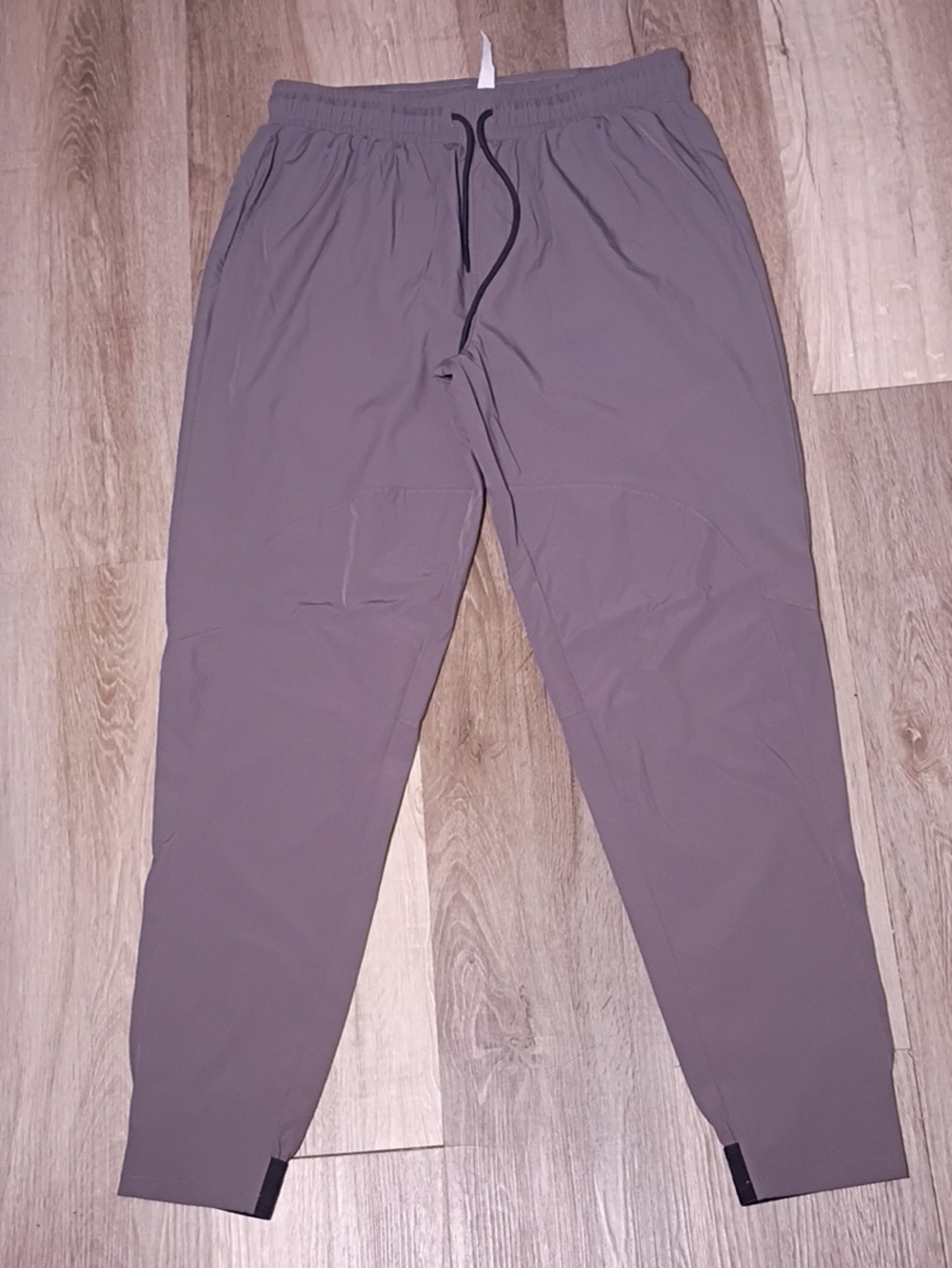 lululemon athletica Men's Jogger Pants - Taupe Gray